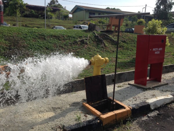 What is a Hydrant Pressure Test? | Fire Hydrants | Pitot Gauges