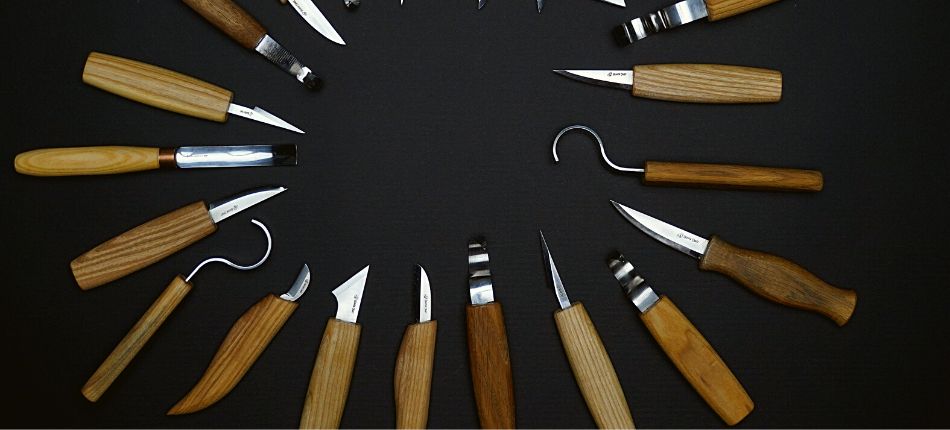 Wide range of wood carving tools